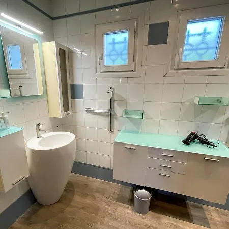 250m2 Avec Piscine Chauffee & & Kota-grill & Sauna Saint-Die-des-Vosges