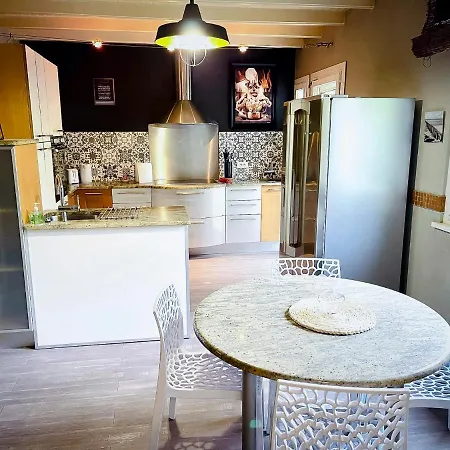 250m2 Avec Piscine Chauffee & & Kota-grill & Sauna *