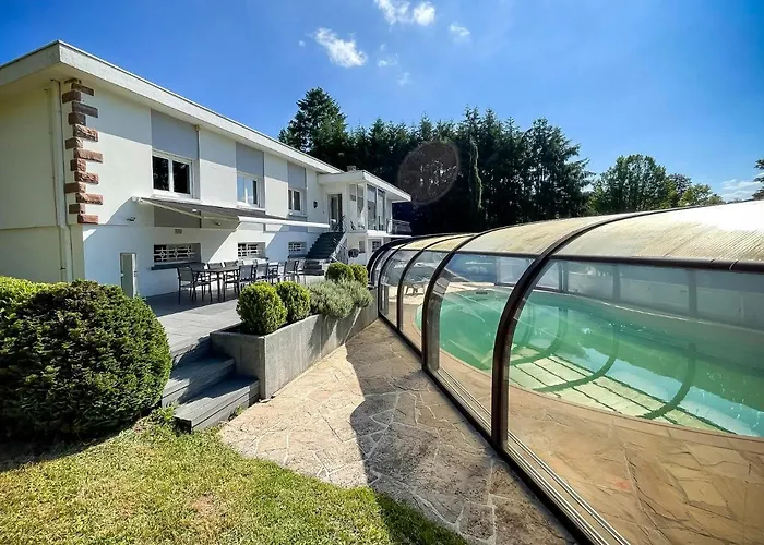 Villa 250m2 Avec Piscine Chauffee & & Kota-grill & Sauna *