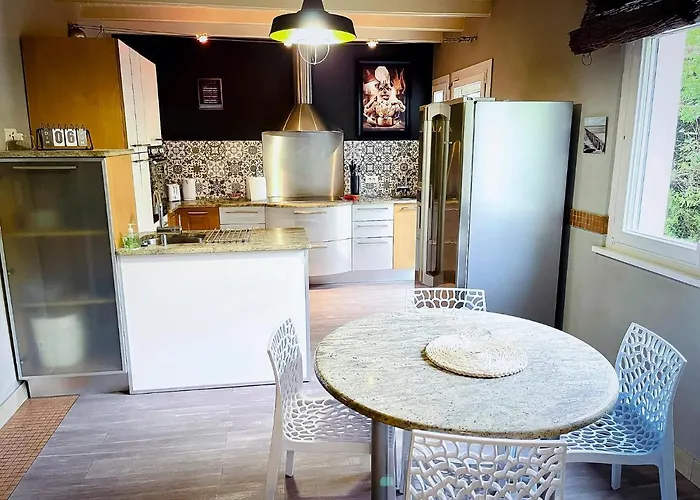 250m2 Avec Piscine Chauffee & & Kota-grill & Sauna *