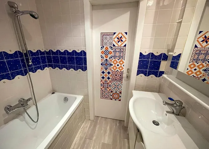 Villa 250m2 Avec Piscine Chauffee & & Kota-grill & Sauna *